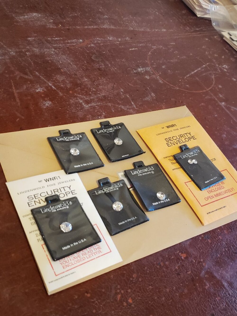 LINDENWOLD FINE JEWELERS VINTAGE CZ "DIAMONDS" ONE CARAT LOT OF 7
